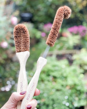 Load image into Gallery viewer, Cleaning Brush