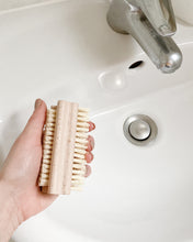 Load image into Gallery viewer, Nail Brush